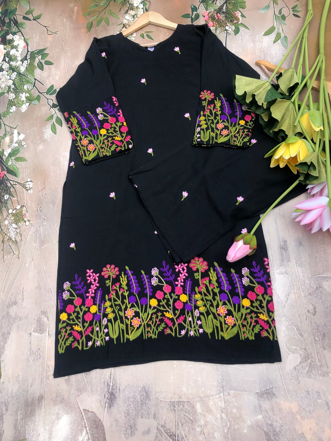 Ishq-e-Rang  Kurta Set