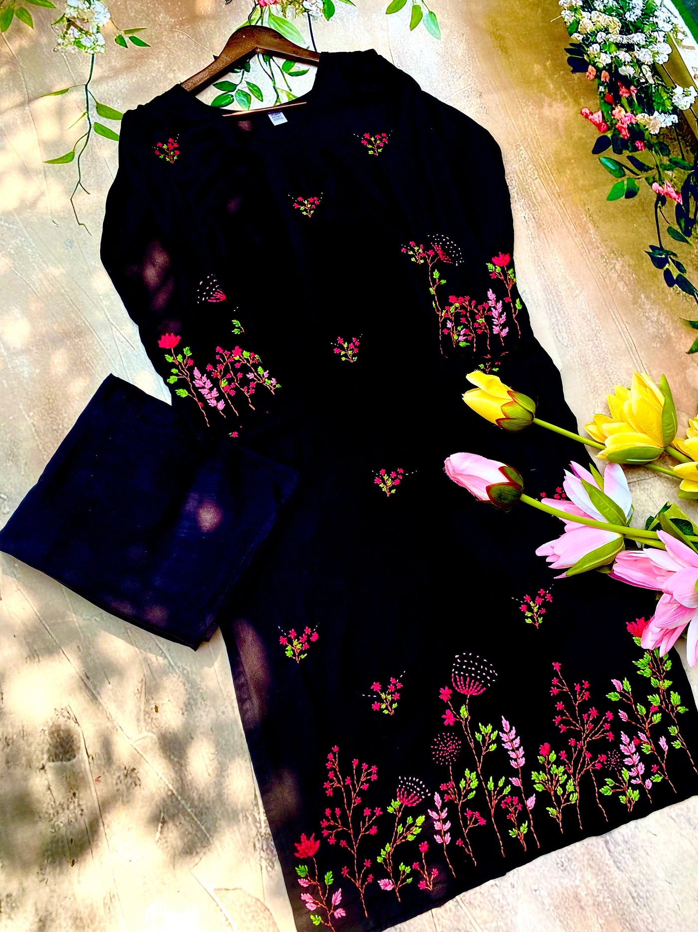 Heer Rang Kurta Set in Black