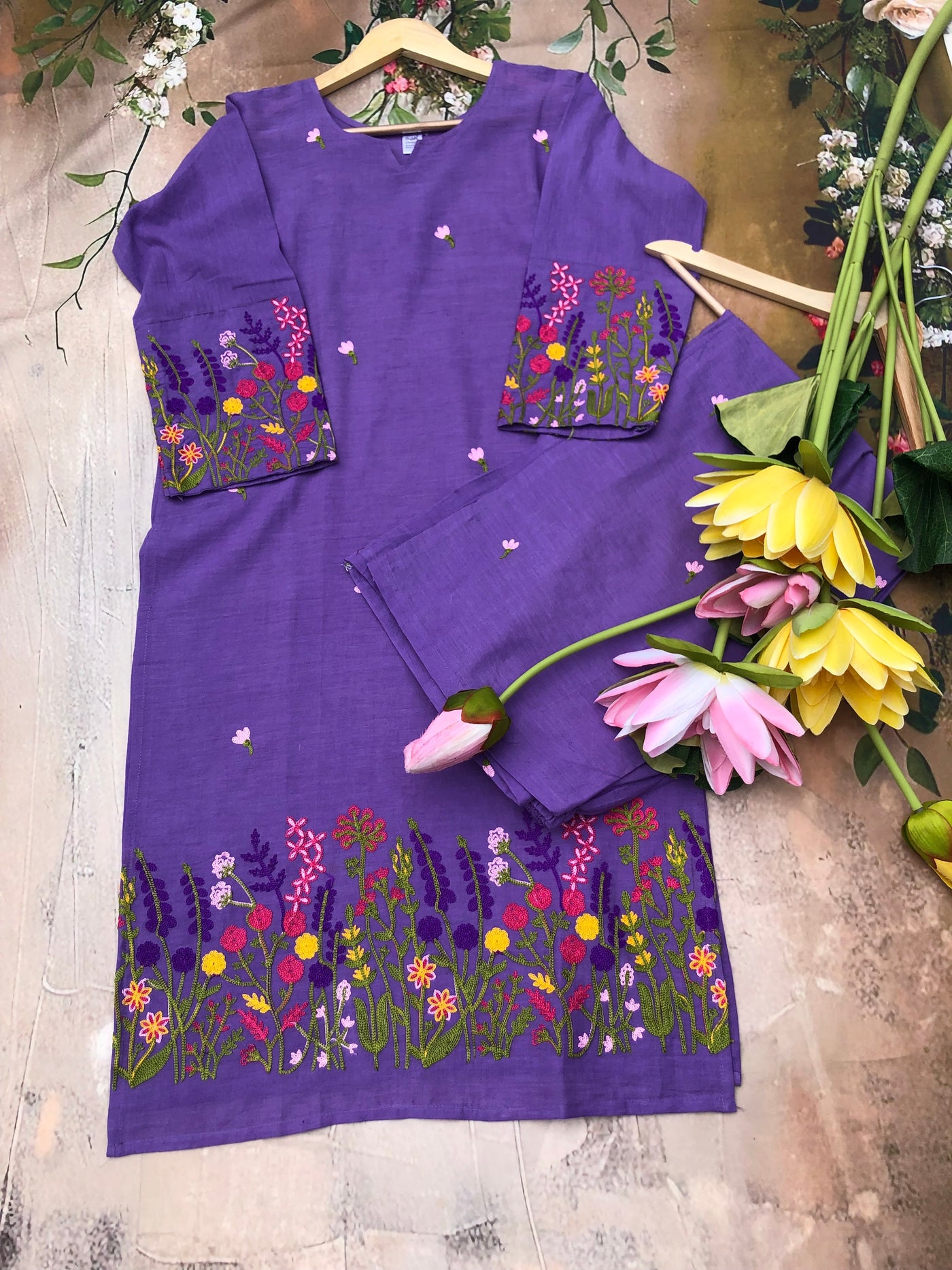 Ishq-e-Rang  Kurta Set