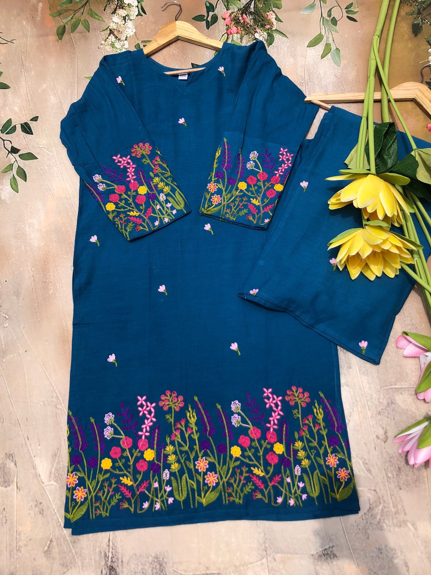 Ishq-e-Rang  Kurta Set