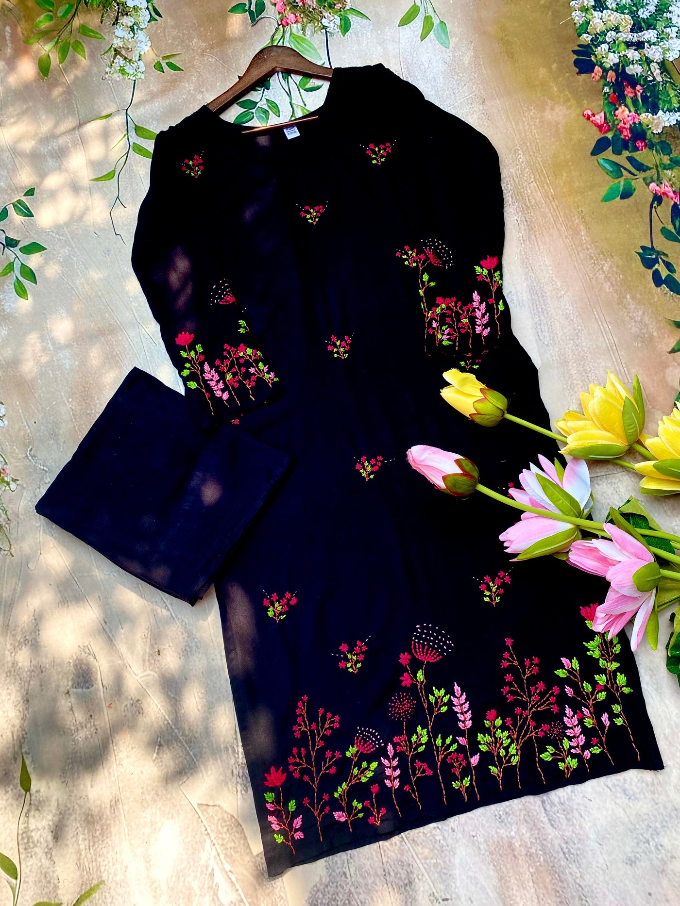 Heer Rang Kurta Set in Black